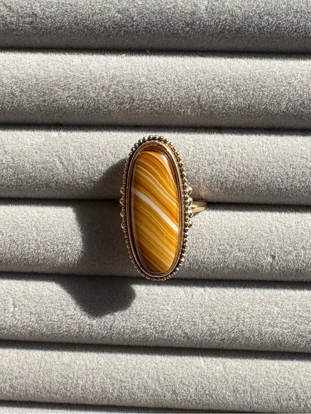 Avon shimmering sands vintage cocktail ring